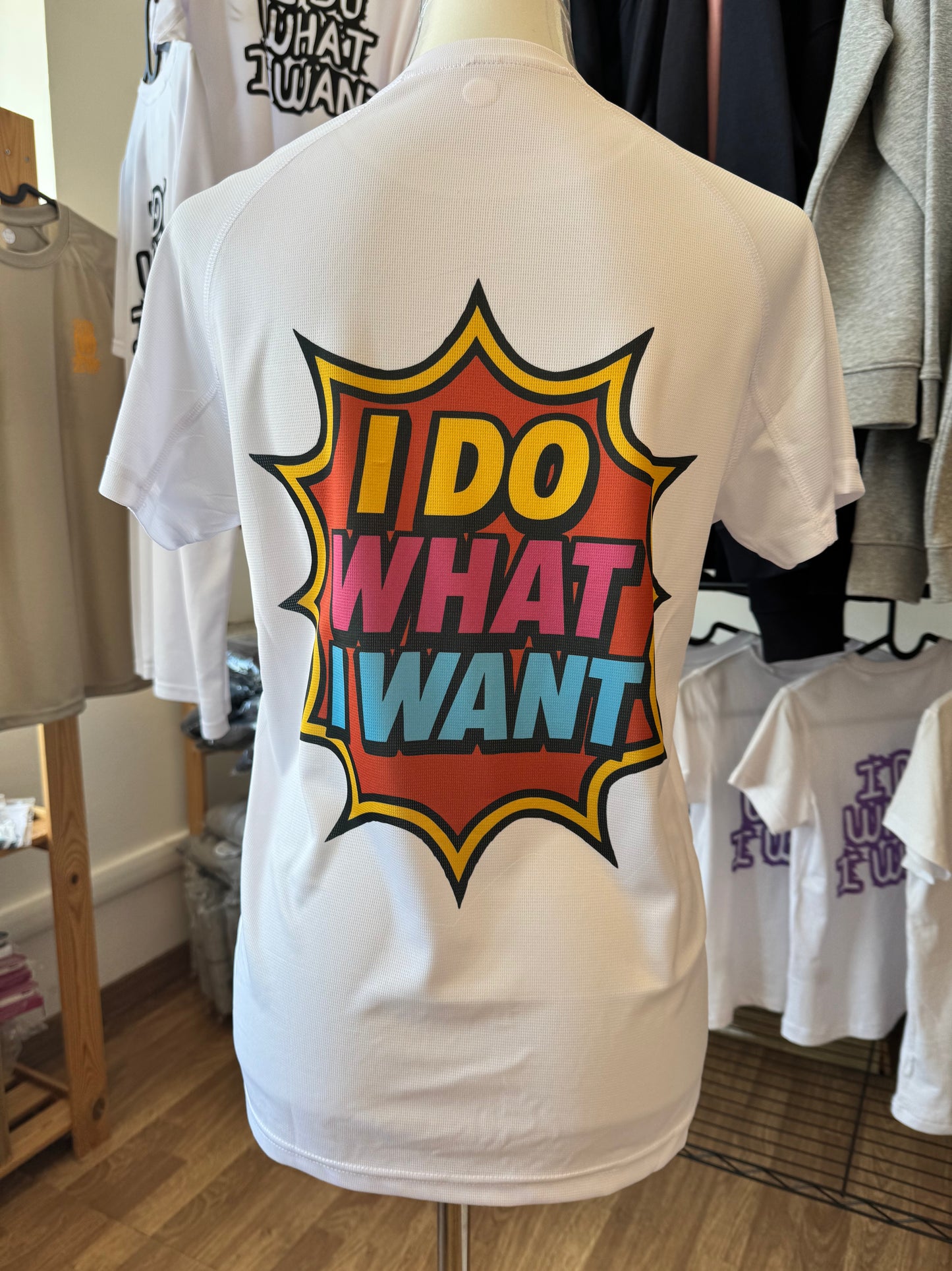 T-shirt TECNICA BIANCA stampa "I DO WHAT I WANT" vers 2025