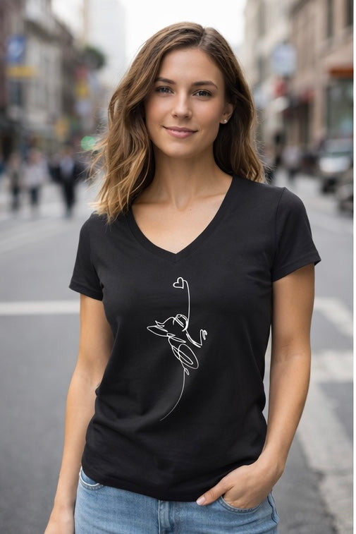 T-shirt NERA, scollo a V, Ettore cuoricino