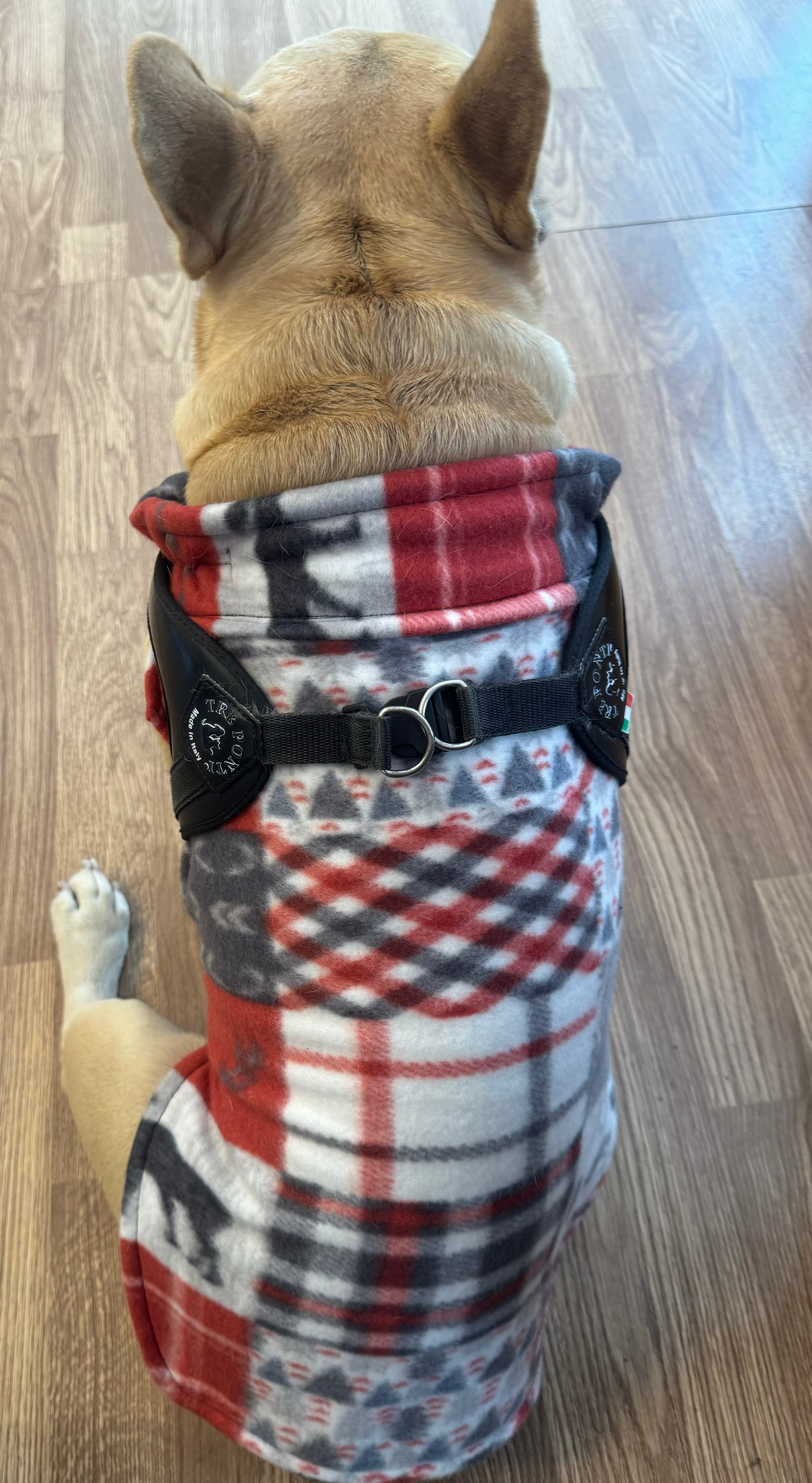 Pigiamino in pile per bulldog e altri pelosini