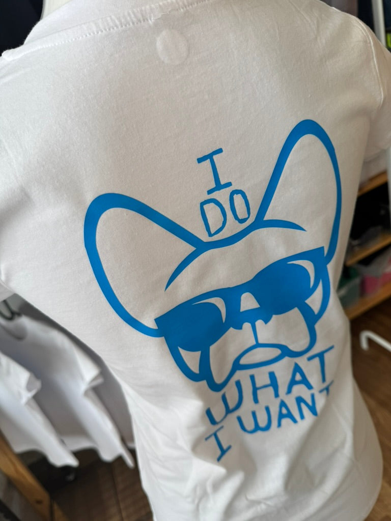T-shirt BIANCA, scollo a V, "ETTORE I DO WHAT I WANT"