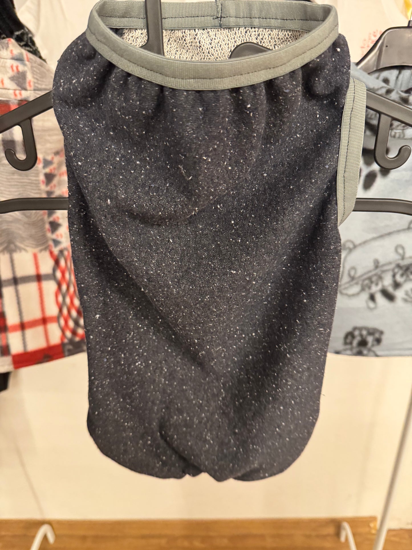 Tutina in felpa garzata per bulldog e altri pelosini PERSONALIZZABILE